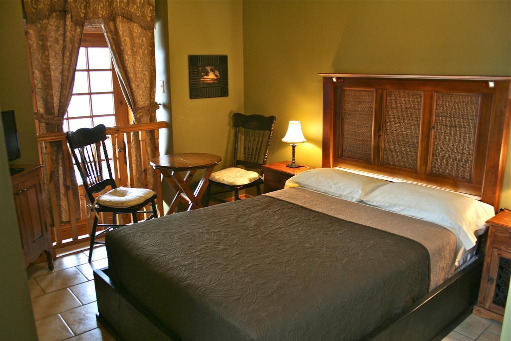 Hotel Manoir Ramezay Marieville Pokoj fotografie